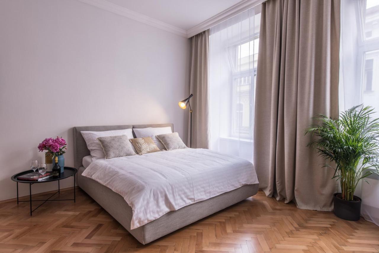 New Design Apt - Central Location Wenceslas Square Praag Buitenkant foto